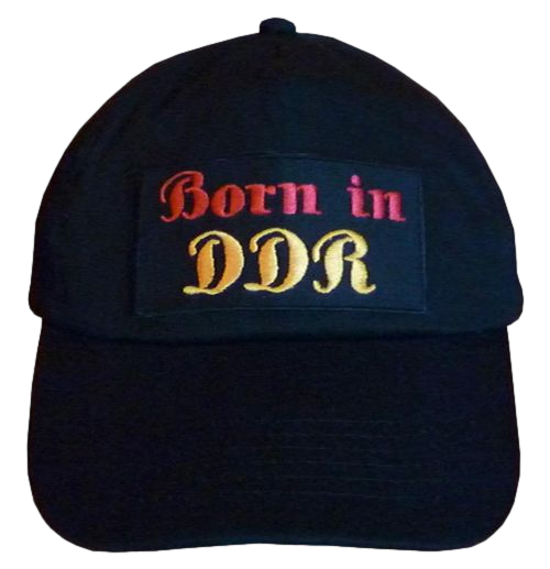 Basecap Cap bestickt .. Born in DDR...  in schwarz (743-2)